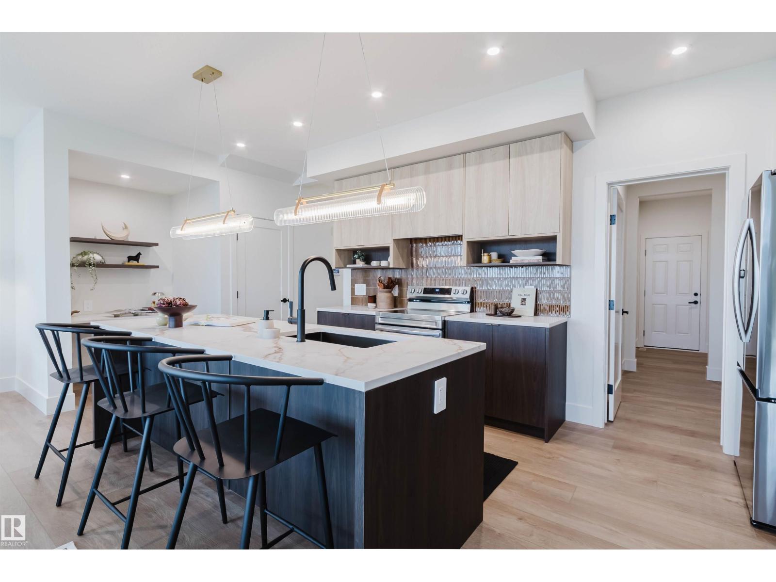 22 Clichy Cl Property Photo 15