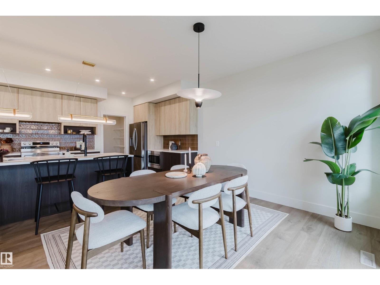 22 Clichy Cl Property Photo 17