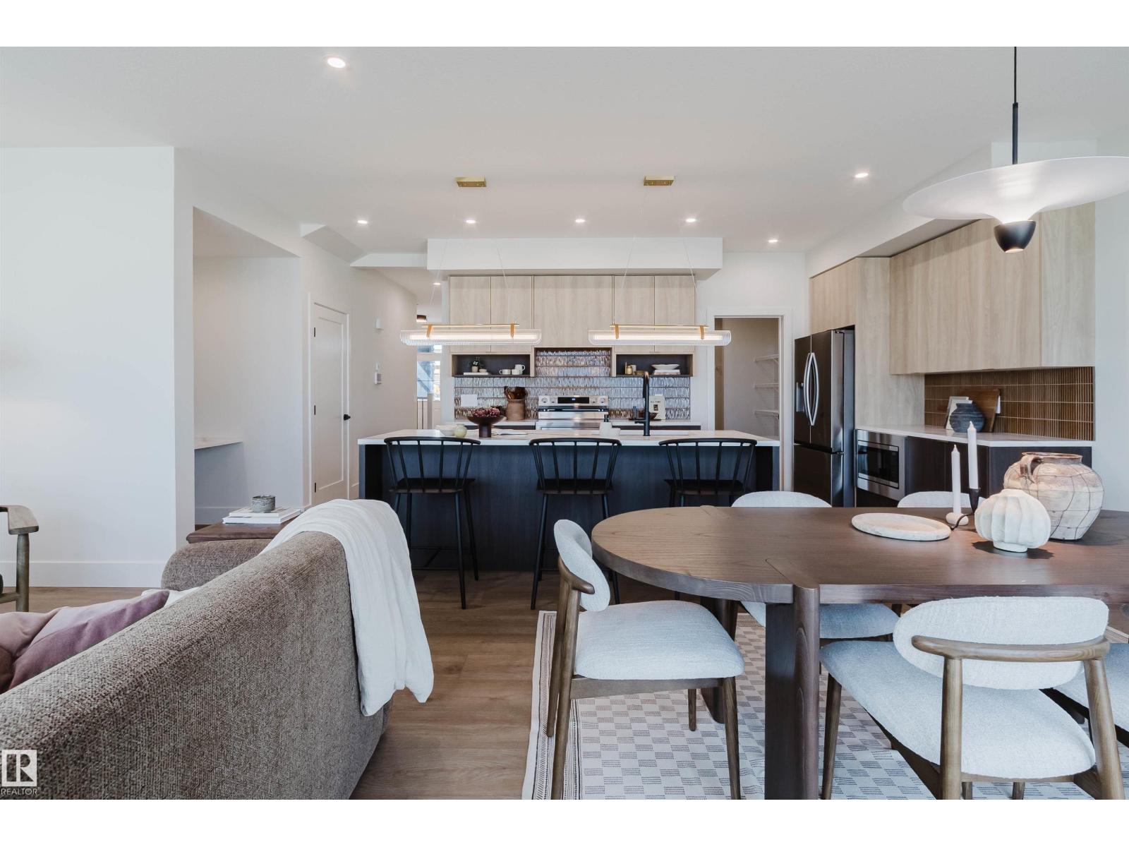 22 Clichy Cl Property Photo 24