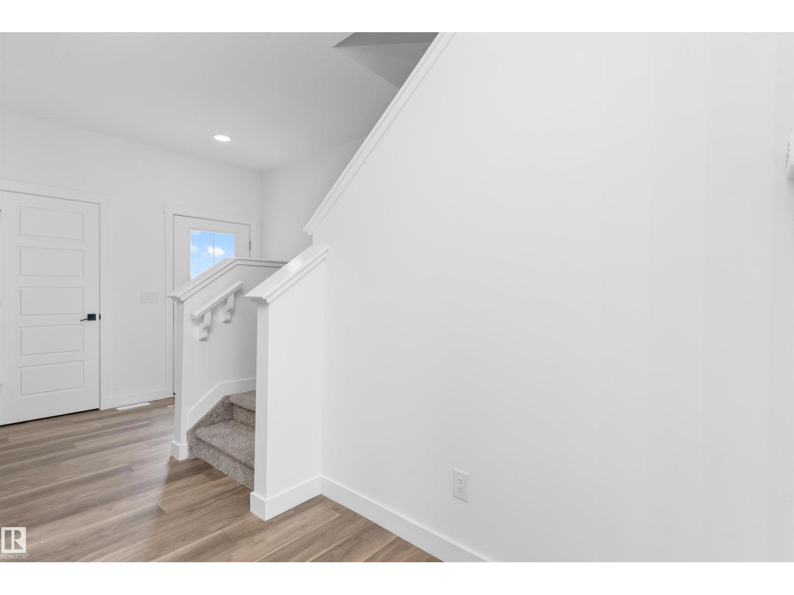 1066 Cristall Cr Sw Property Photo 4