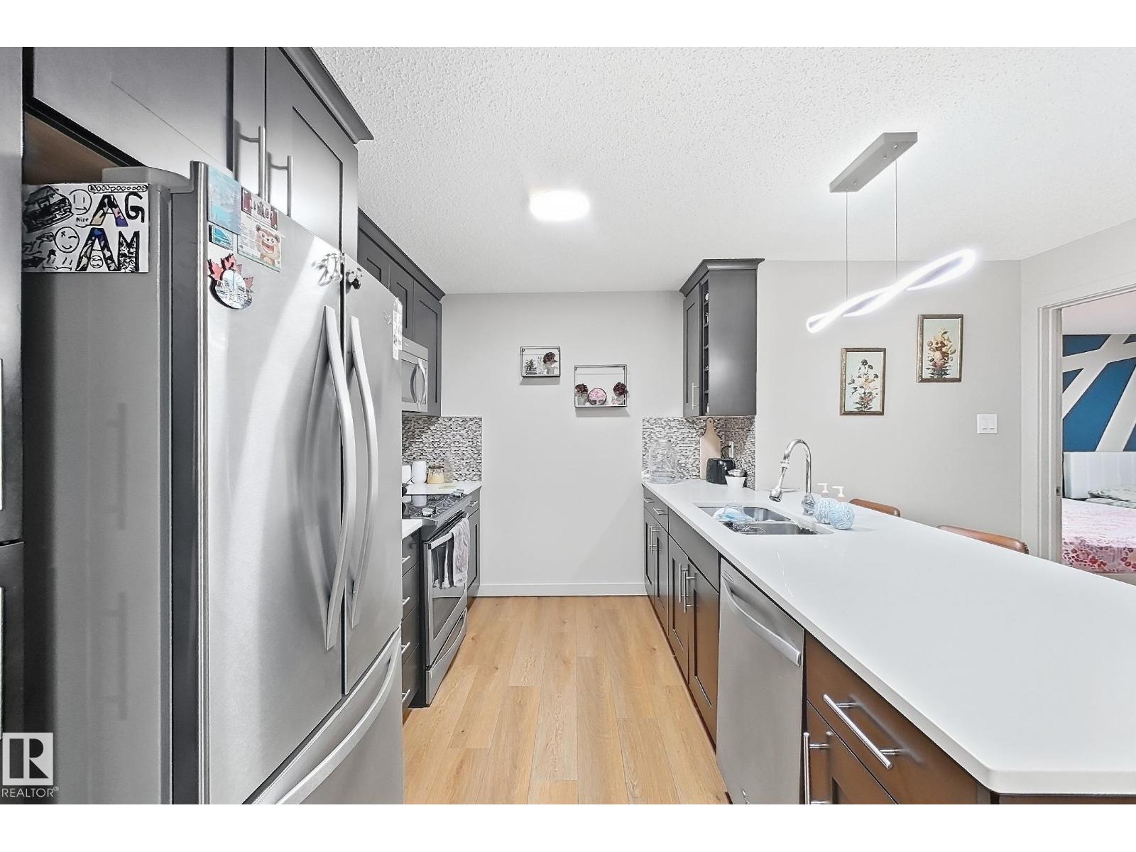 #116 4008 Savaryn Dr Sw Sw Property Photo 3