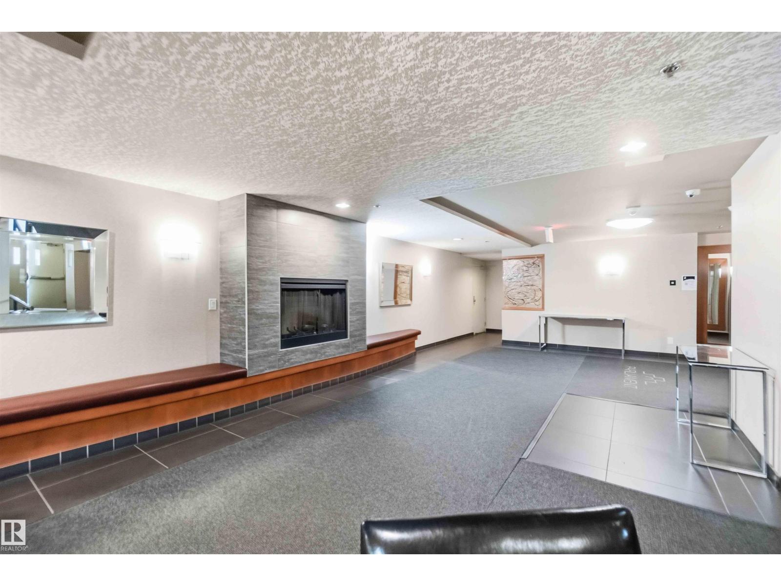 #708 9939 109 St Nw Property Photo 7