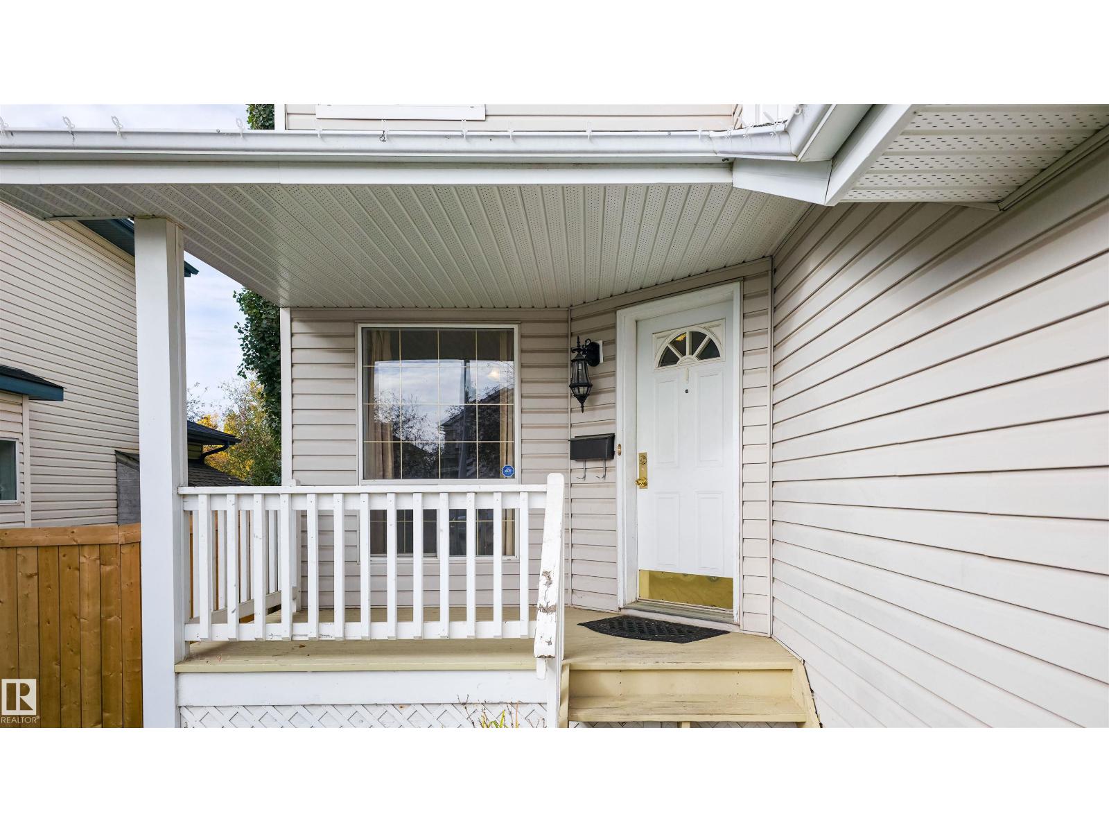 3 Hardcastle Pl Property Photo 2