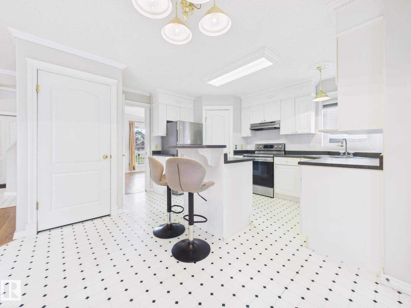 3 Hardcastle Pl Property Photo 24