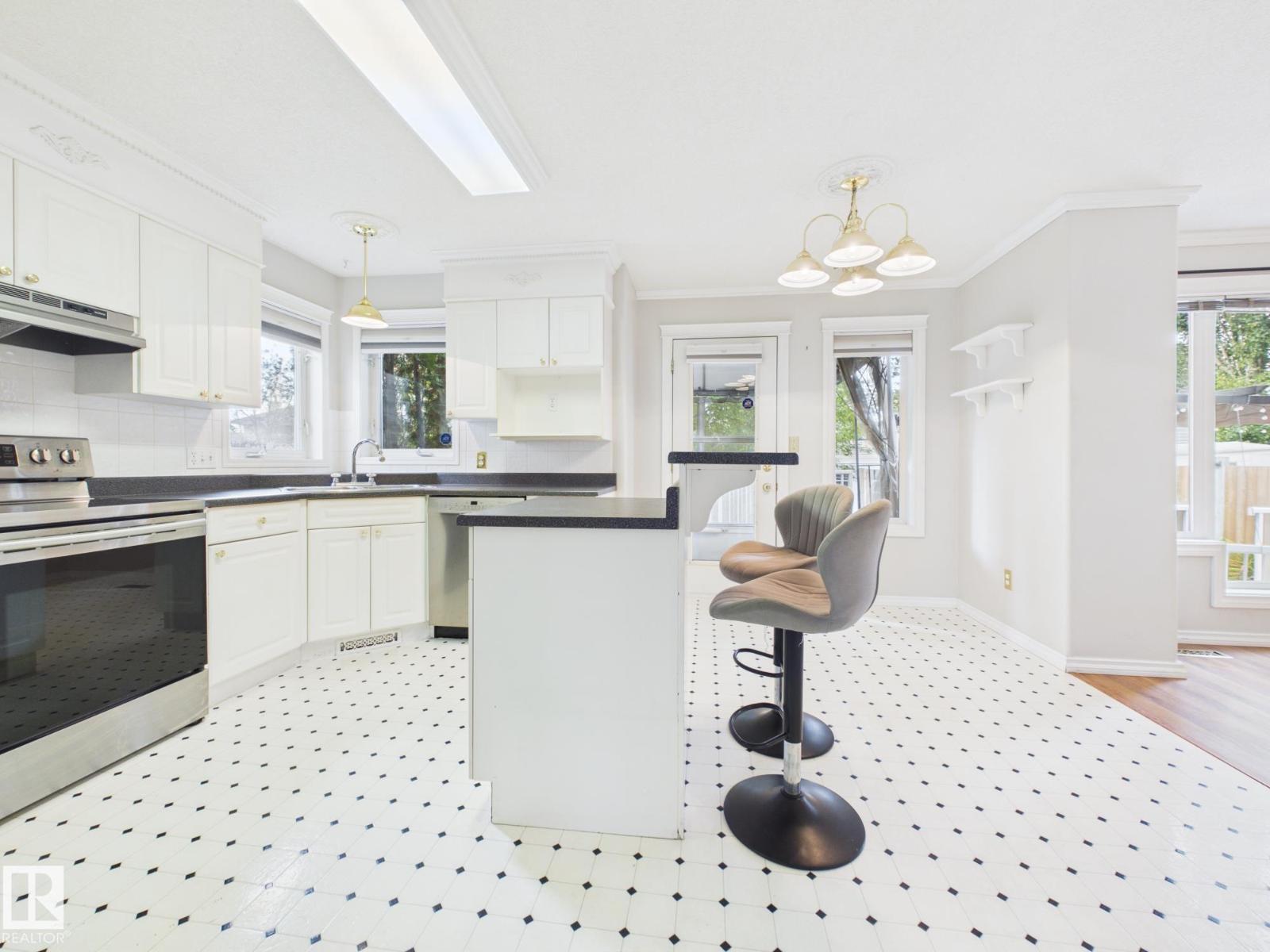 3 Hardcastle Pl Property Photo 28