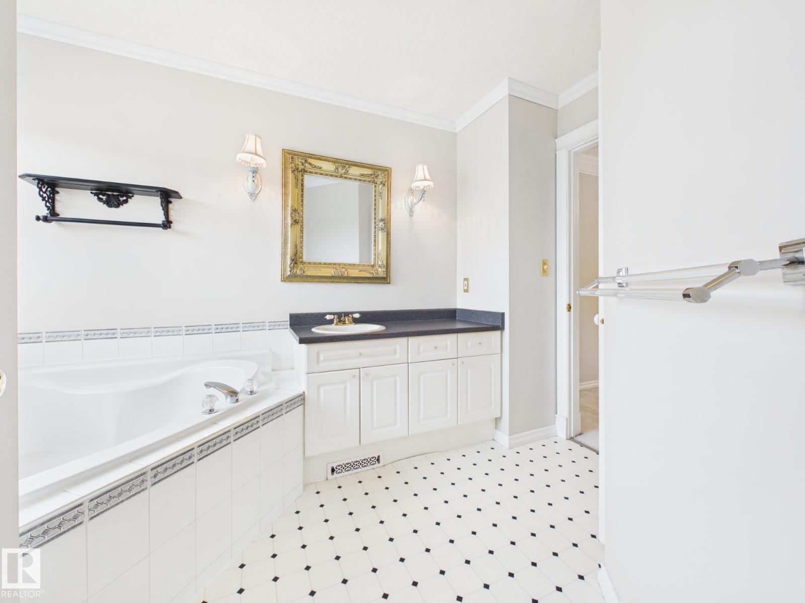 3 Hardcastle Pl Property Photo 36