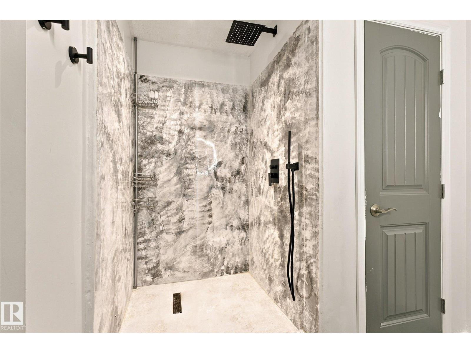 10405 98 St Property Photo 47