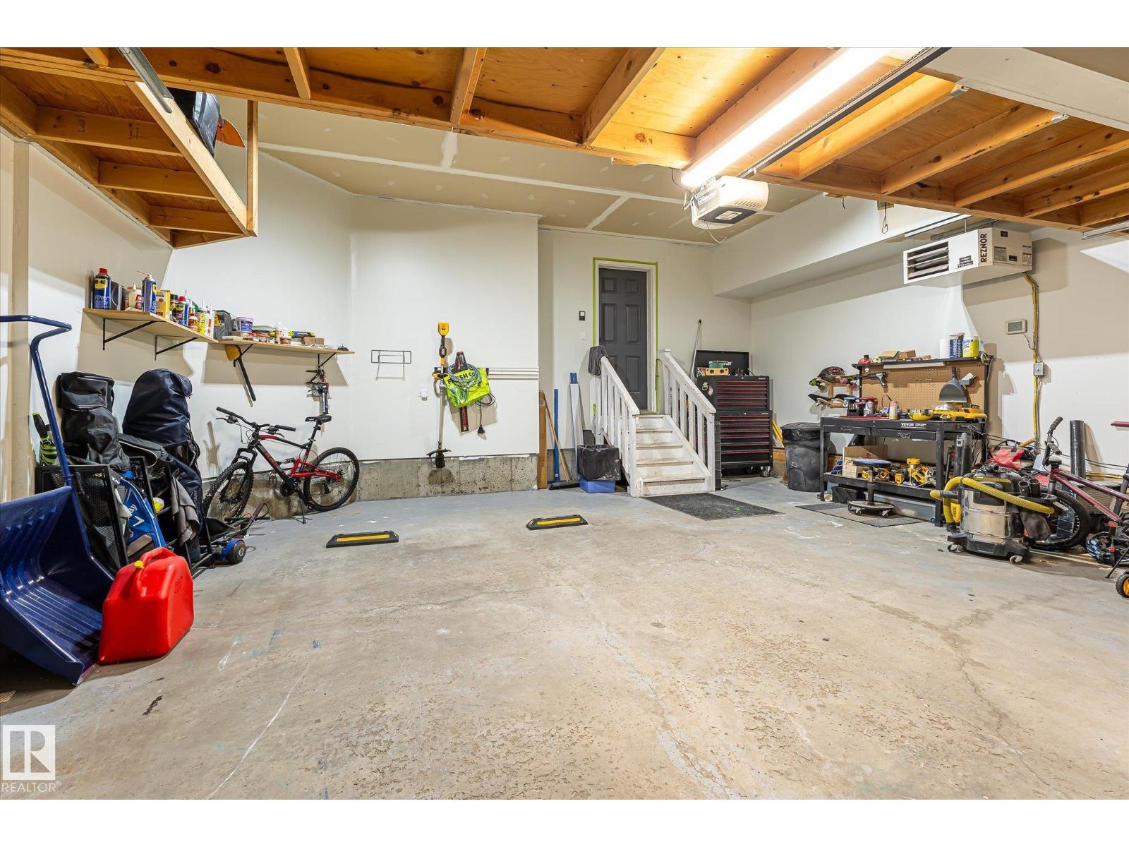 10405 98 St Property Photo 49