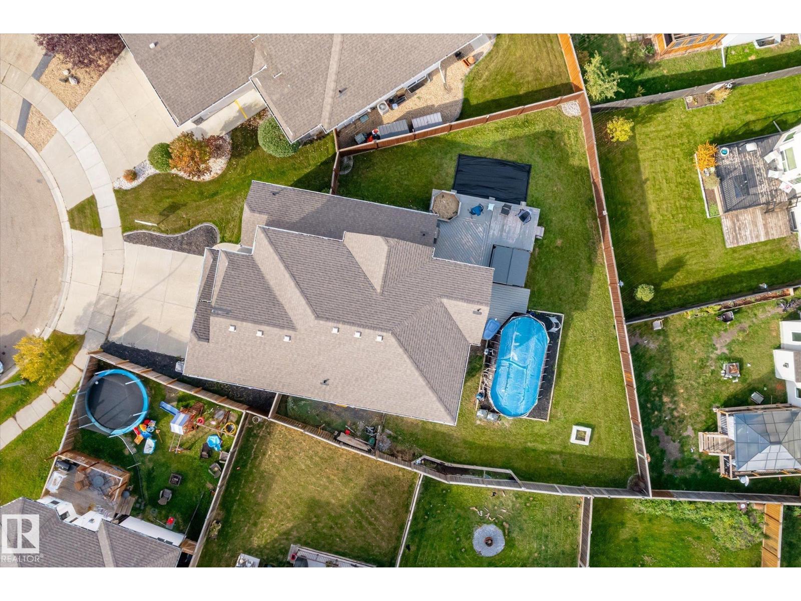 10405 98 St Property Photo 57