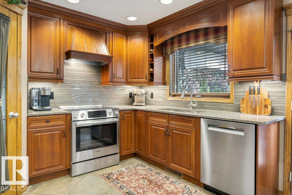 37 Huntington Cr Property Photo 11