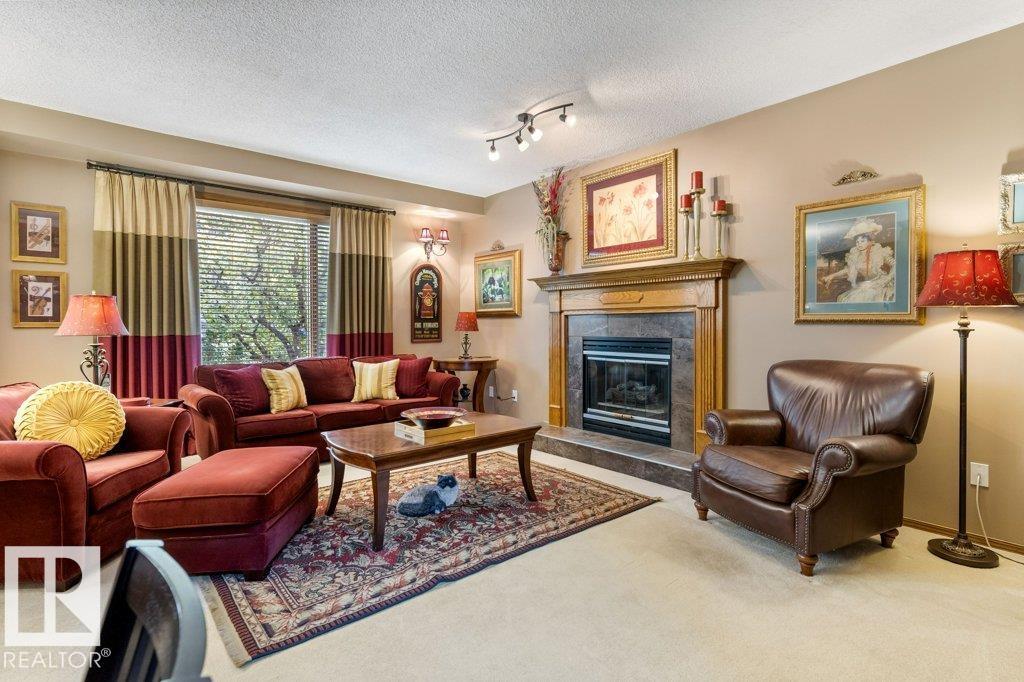 37 Huntington Cr Property Photo 15