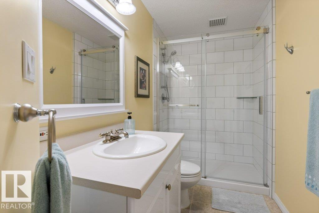 37 Huntington Cr Property Photo 44