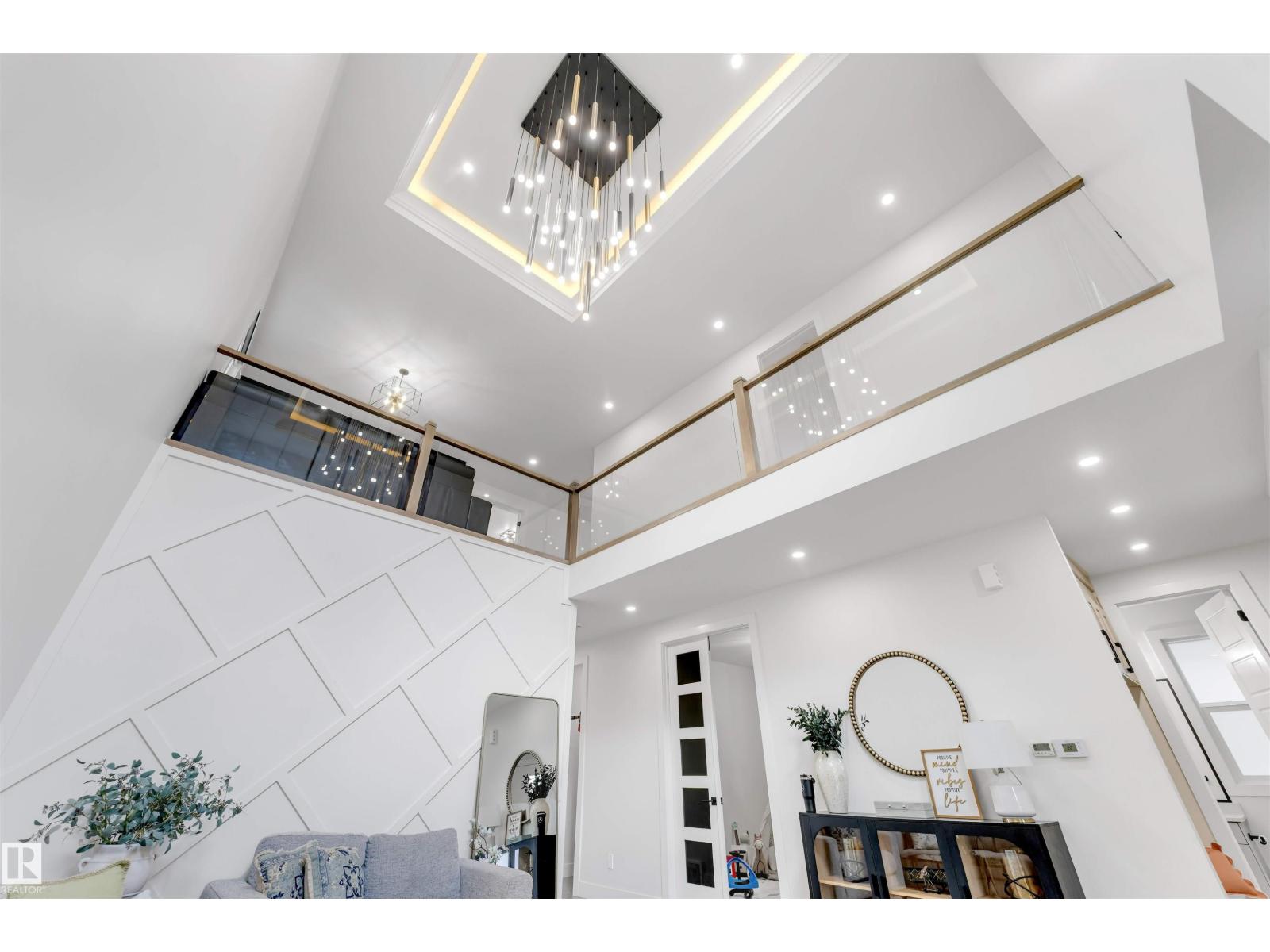 1824 18 Av Nw Property Photo 3