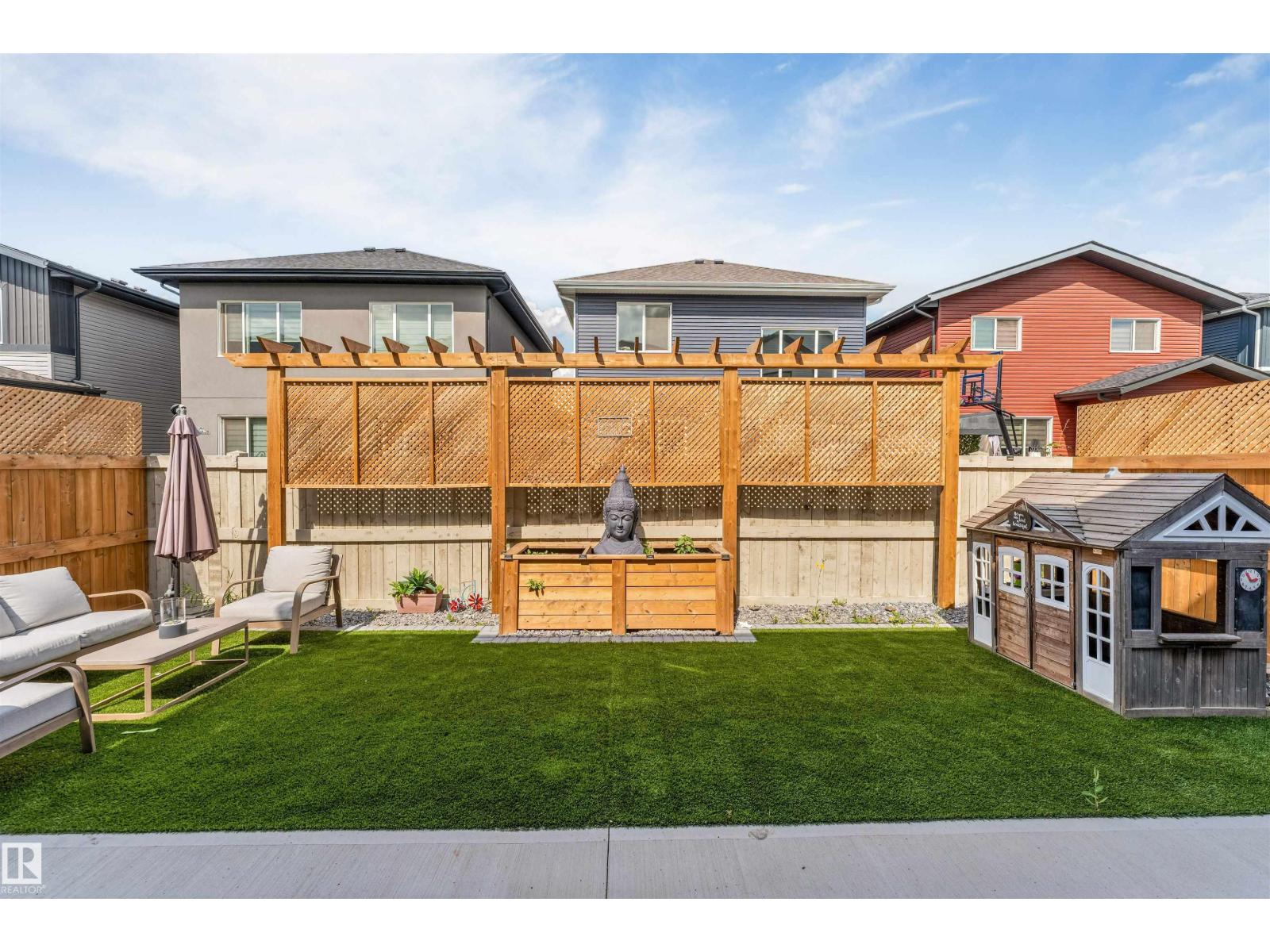 1824 18 Av Nw Property Photo 11