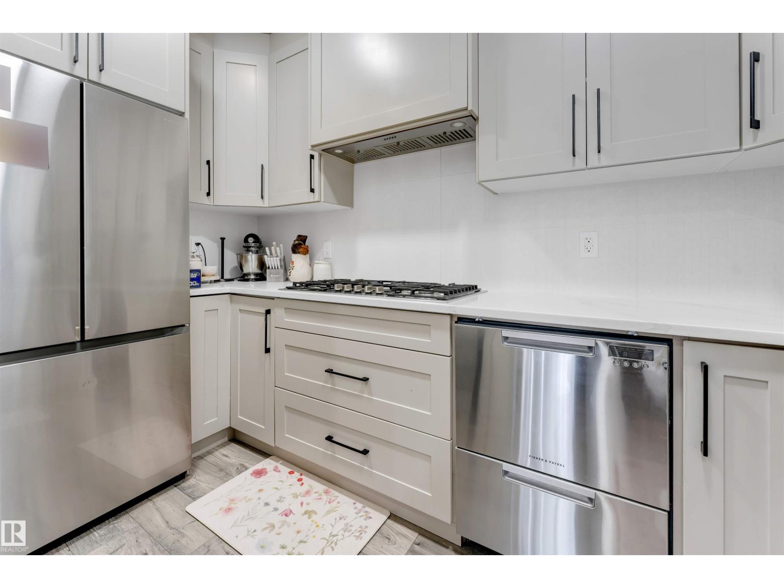 1824 18 Av Nw Property Photo 30