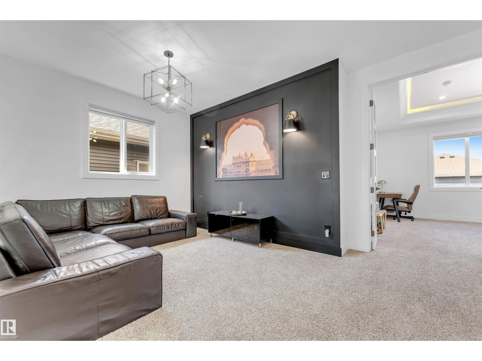 1824 18 Av Nw Property Photo 36