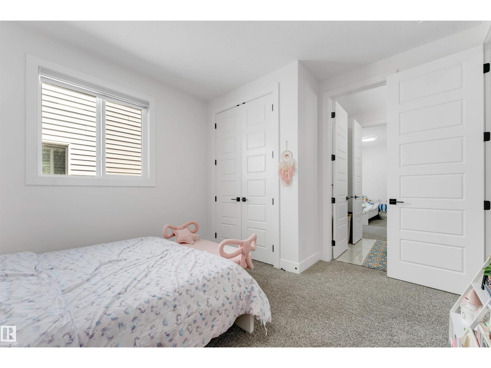 1824 18 Av Nw Property Photo 40
