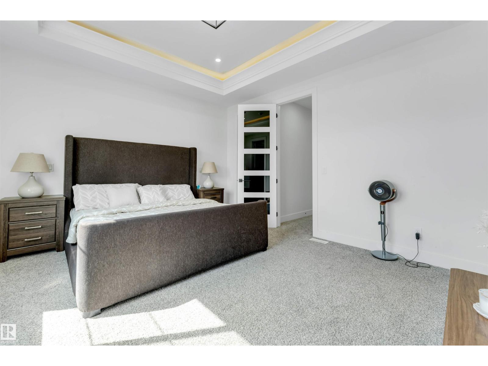 1824 18 Av Nw Property Photo 47