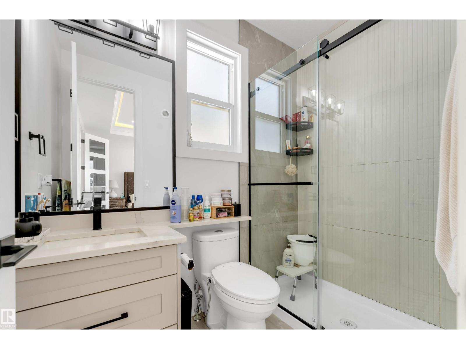 1824 18 Av Nw Property Photo 49