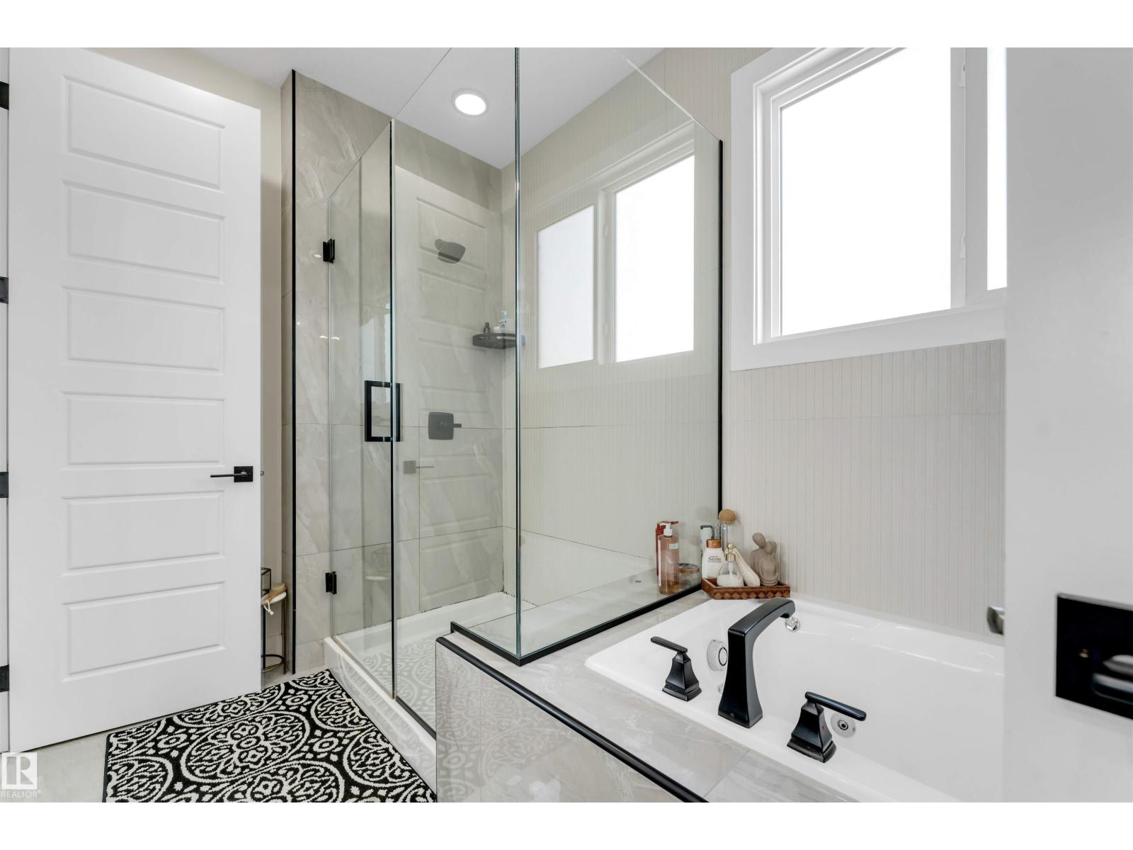 1824 18 Av Nw Property Photo 55