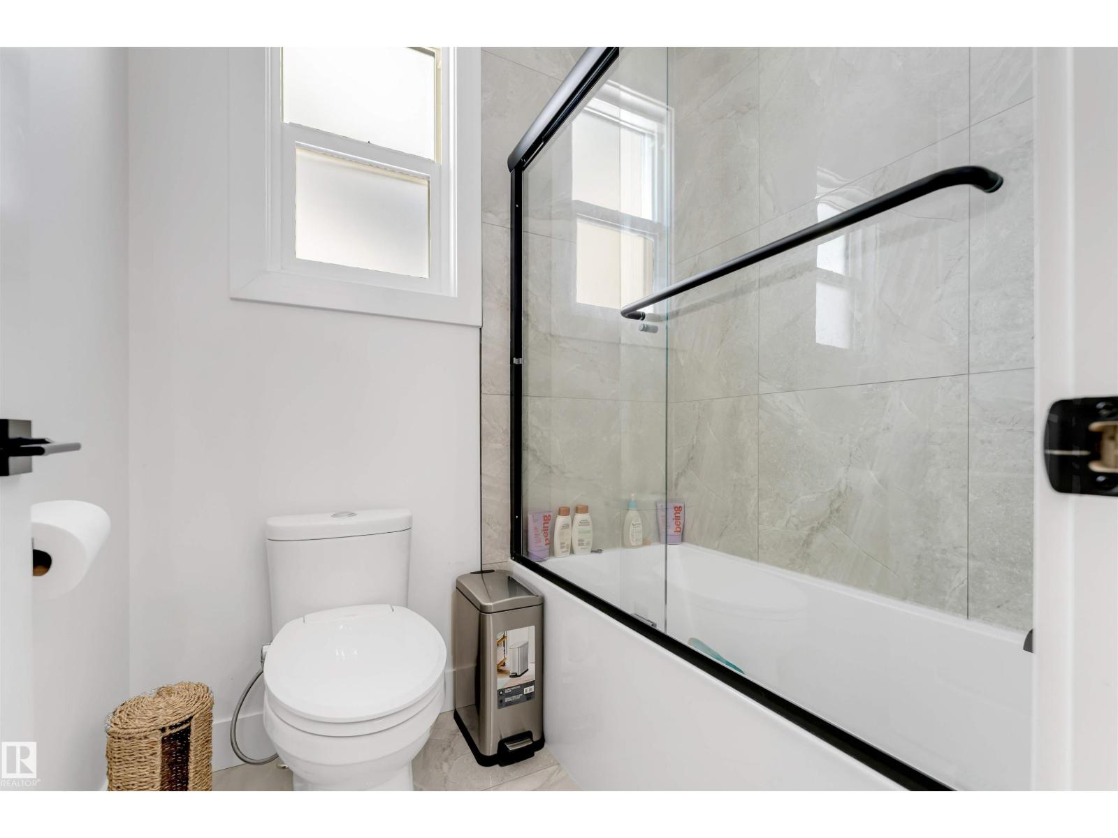 1824 18 Av Nw Property Photo 59