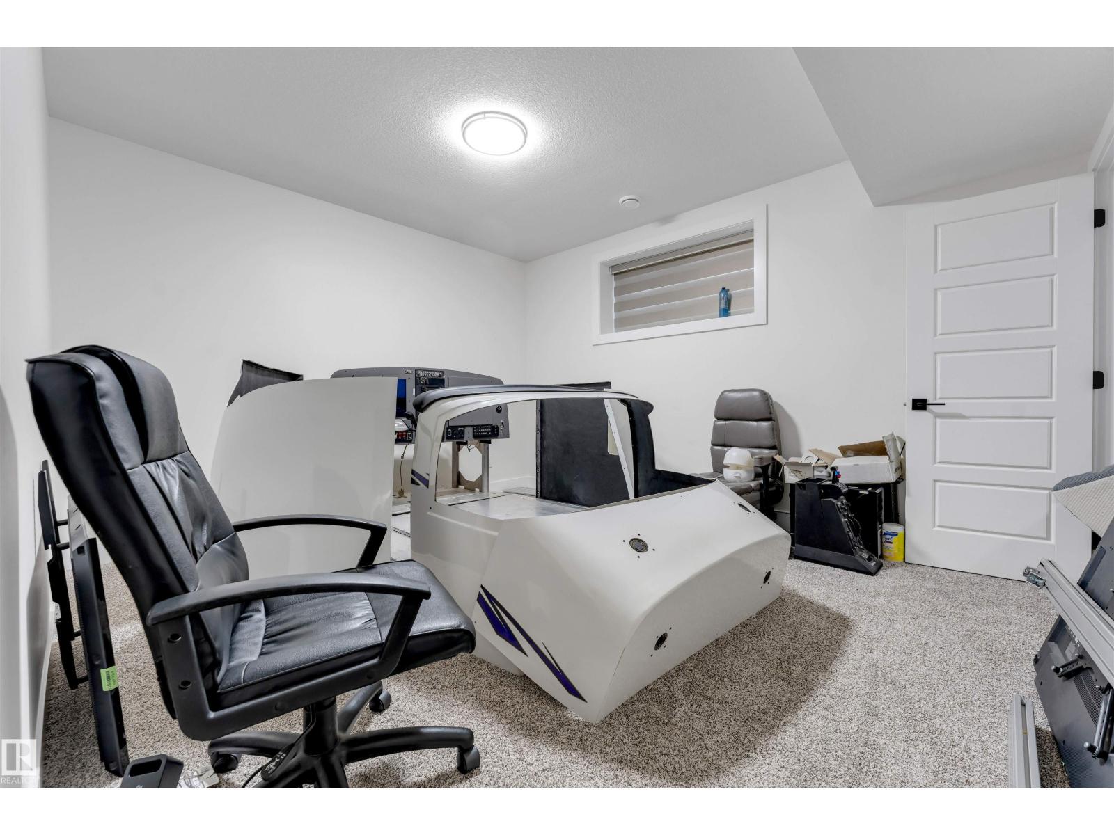 1824 18 Av Nw Property Photo 65