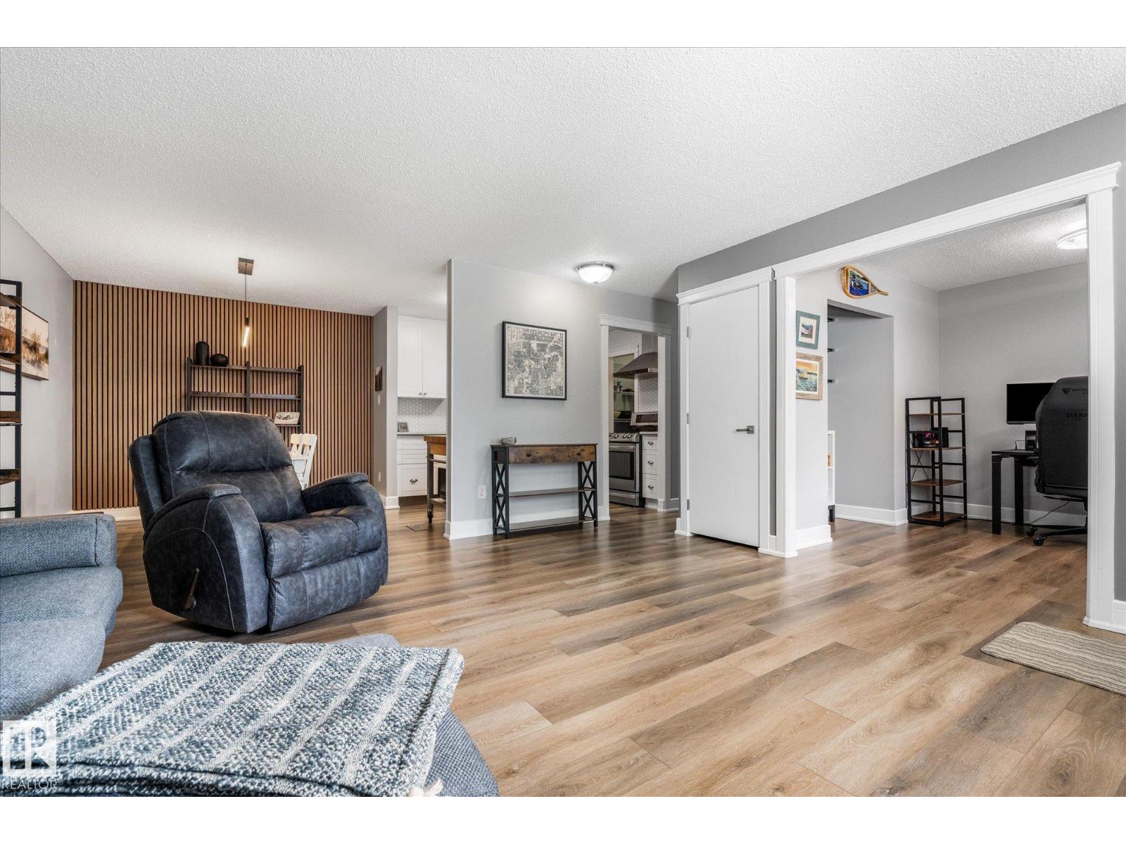 #38 2115 118 St Nw Property Photo 21