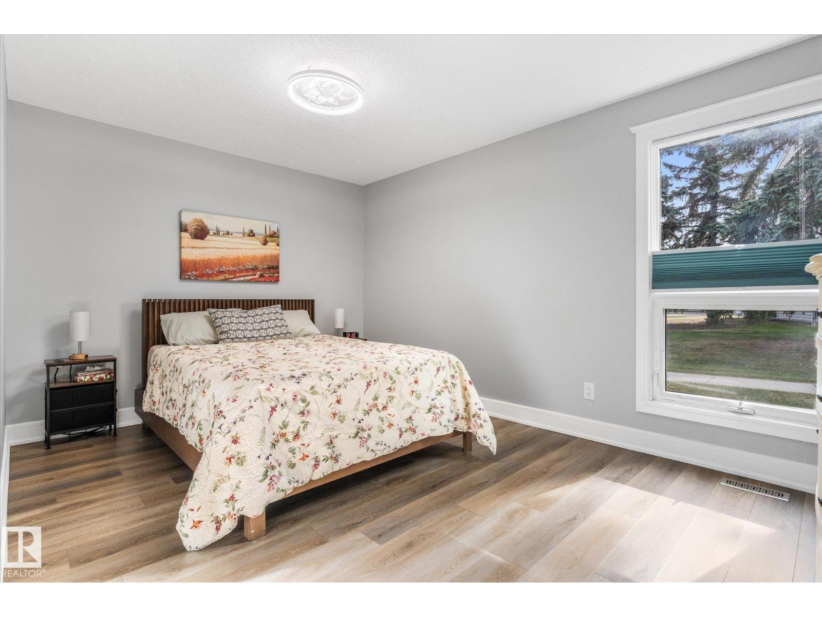 #38 2115 118 St Nw Property Photo 33