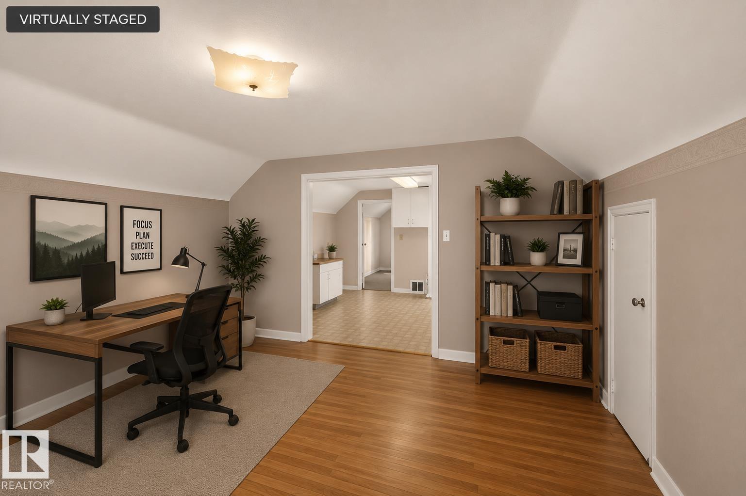 11010 106 St Nw Property Photo 34