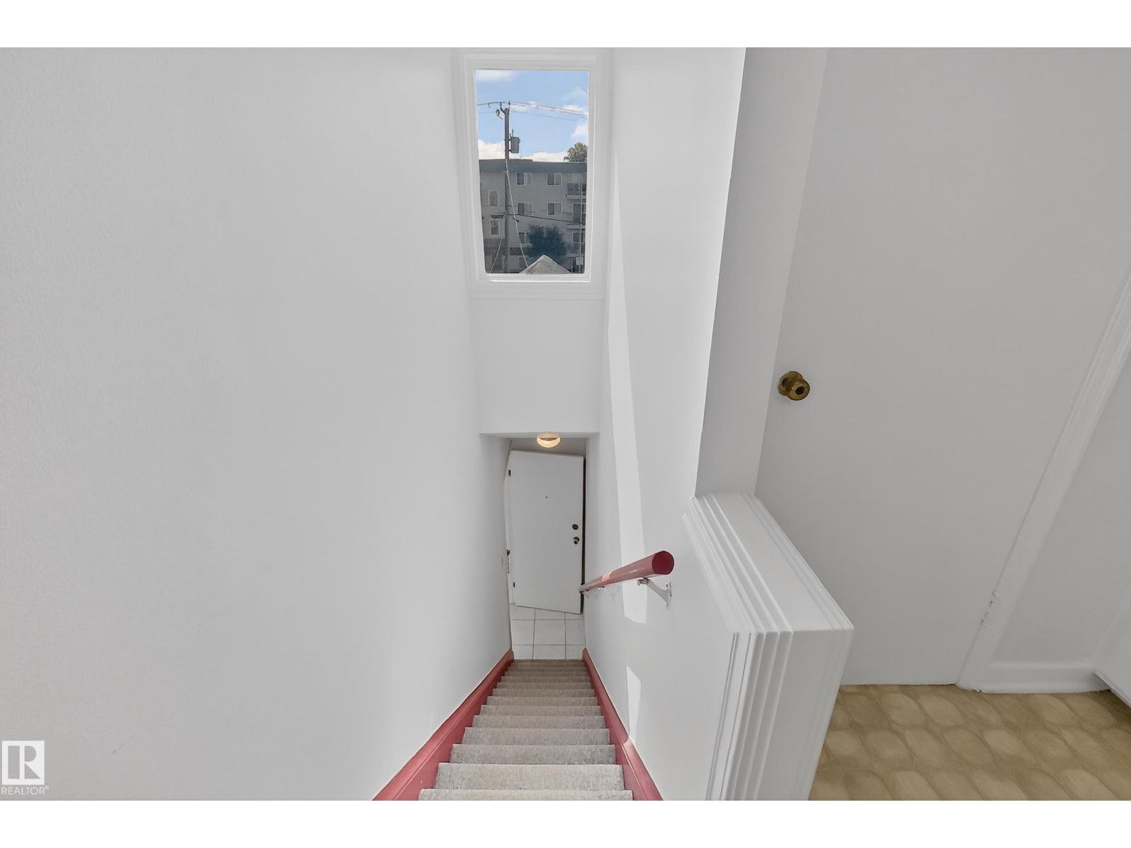 11010 106 St Nw Property Photo 40
