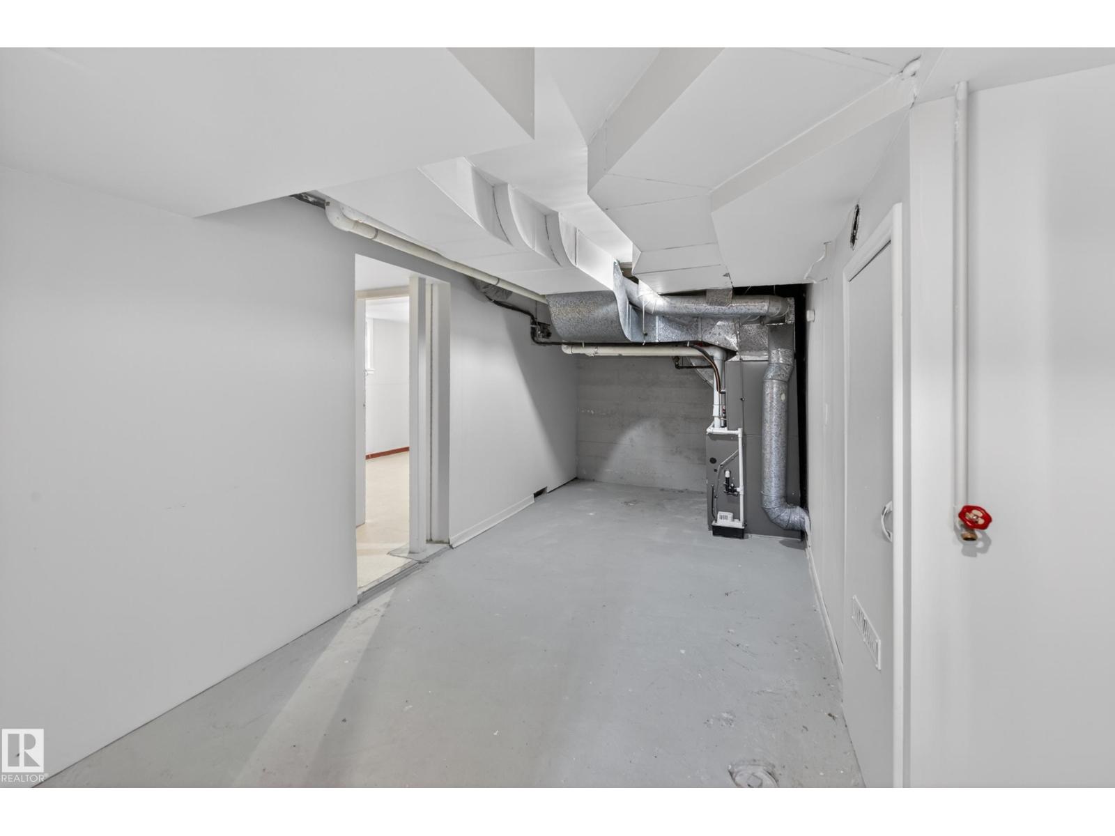 11010 106 St Nw Property Photo 49