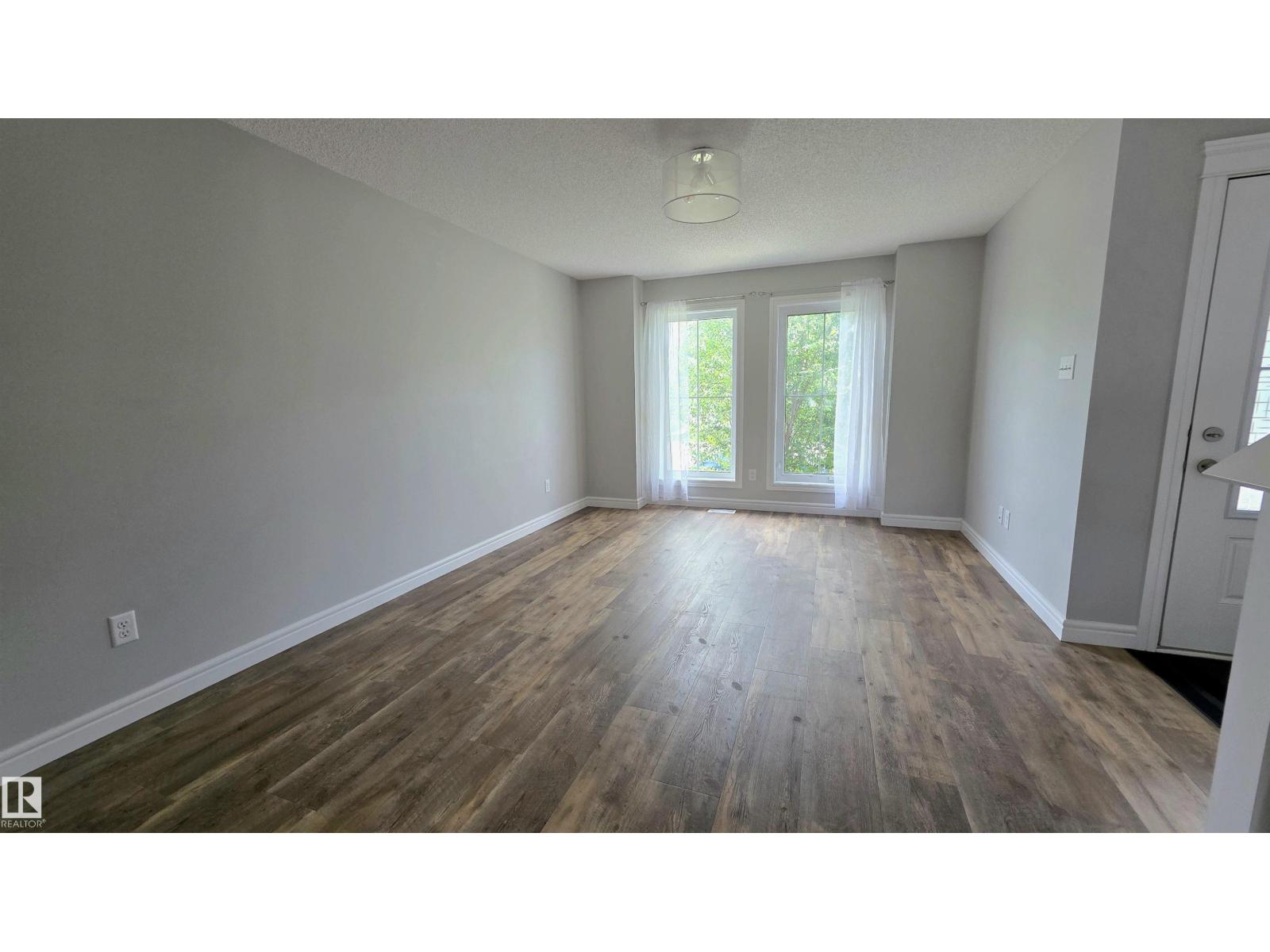 803 Secord Bv Nw Property Photo 12