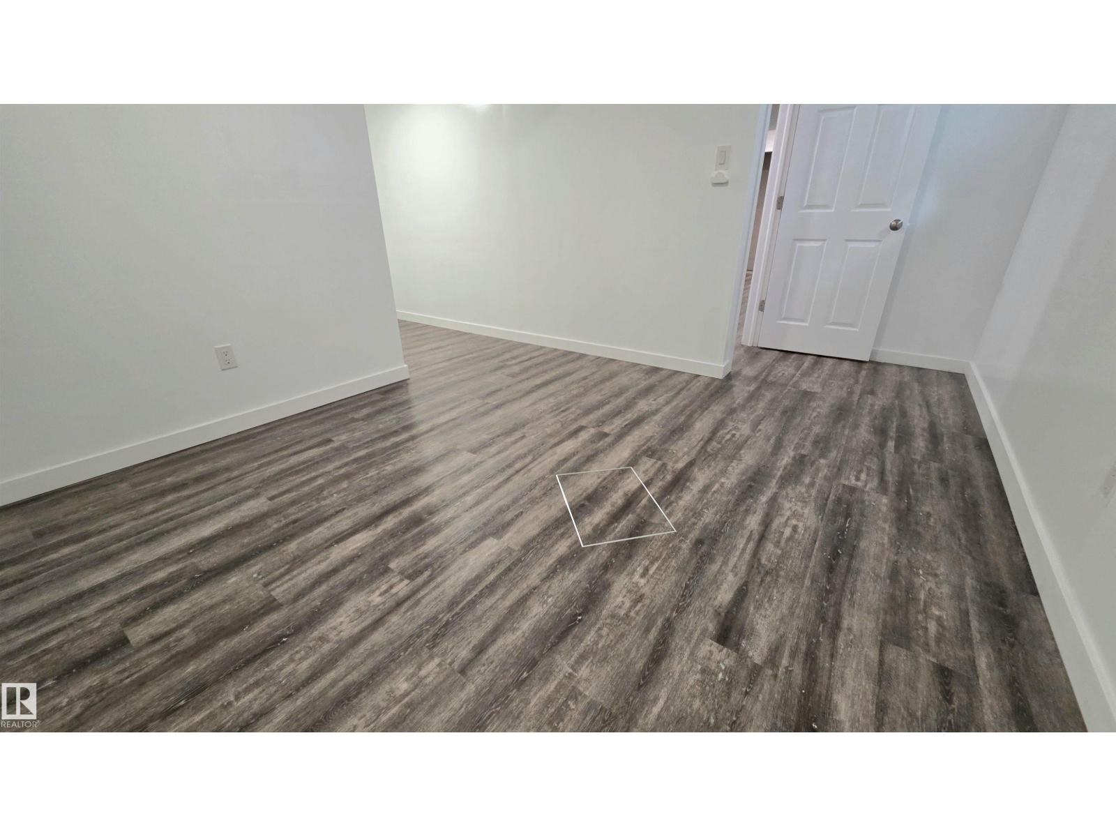 803 Secord Bv Nw Property Photo 33