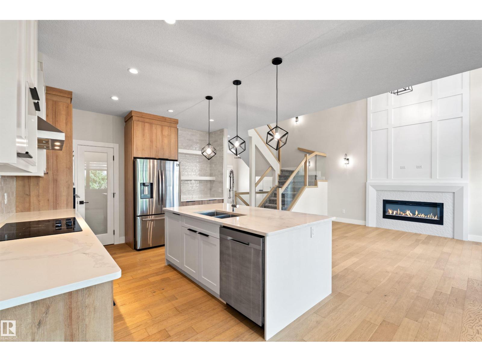 9804 223 St Nw Property Photo 10