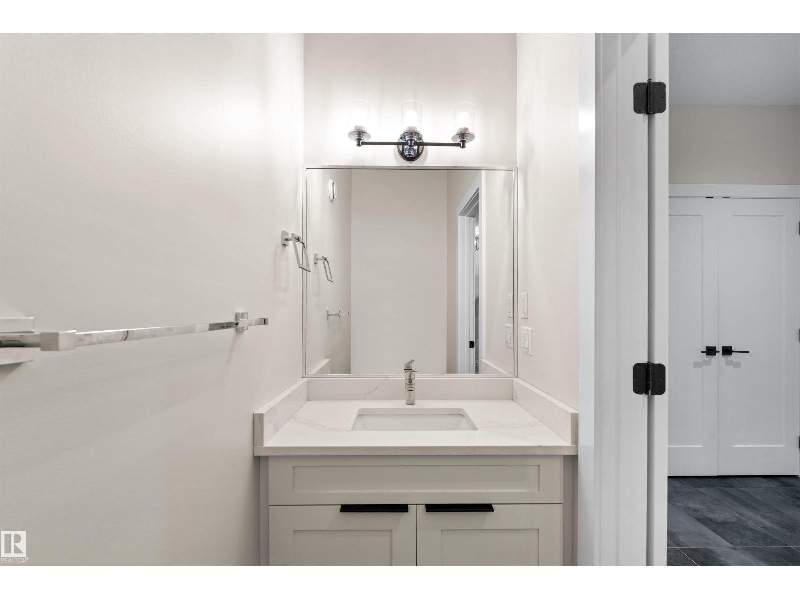 9804 223 St Nw Property Photo 11