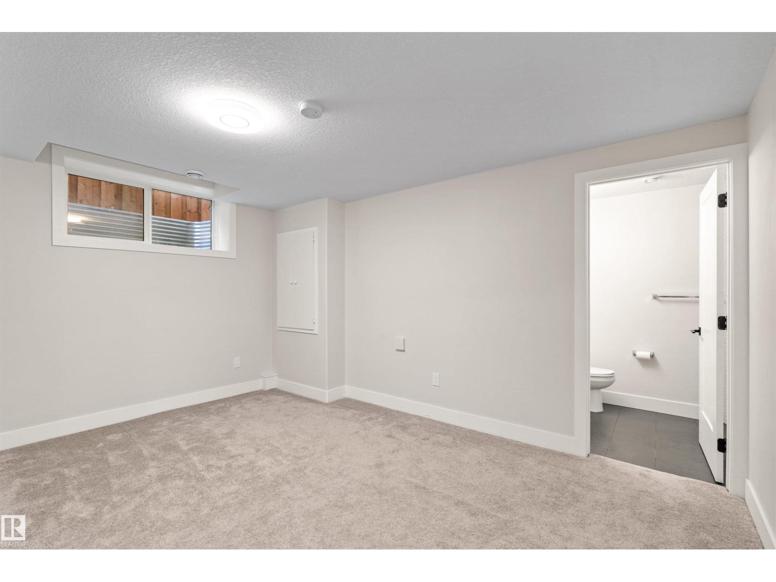 9804 223 St Nw Property Photo 31