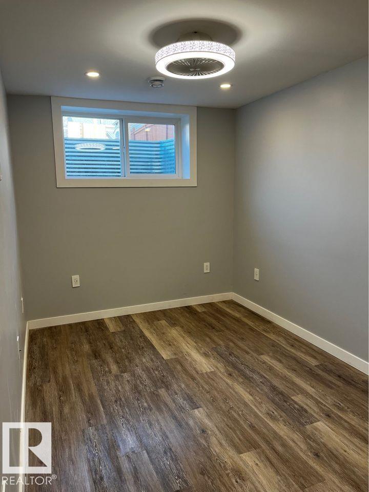 8823-8825 95 St Nw Property Photo 37