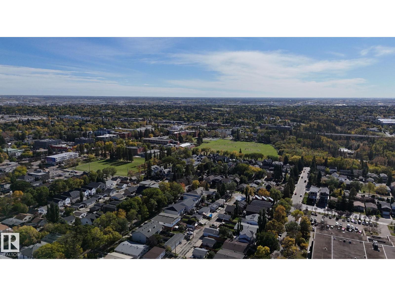 8823-8825 95 St Nw Property Photo 46