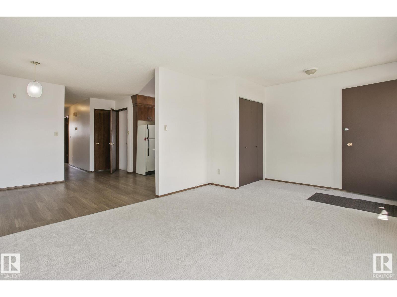 8823-8825 95 St Nw Property Photo 55