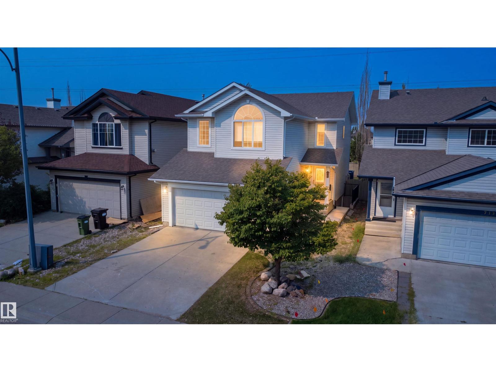 714 87 Street Sw Property Photo 1