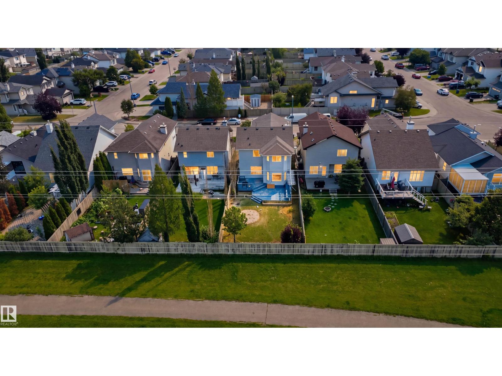 714 87 Street Sw Property Photo 3