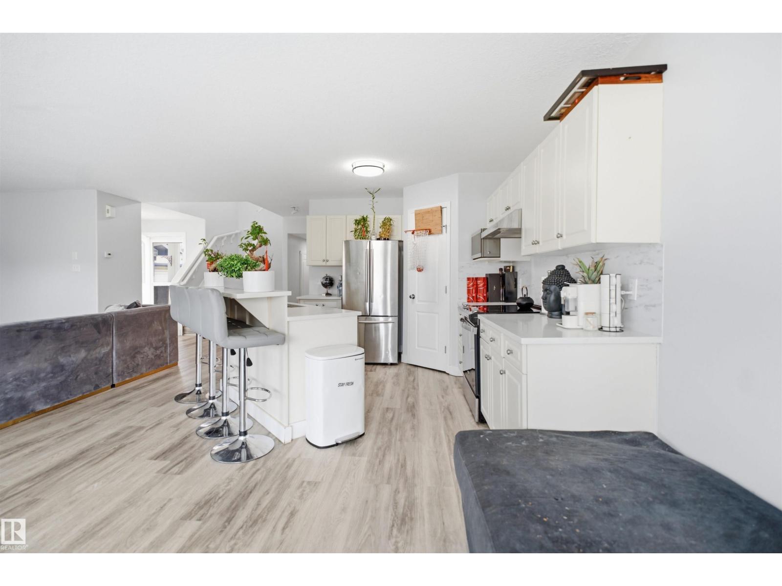 714 87 Street Sw Property Photo 10