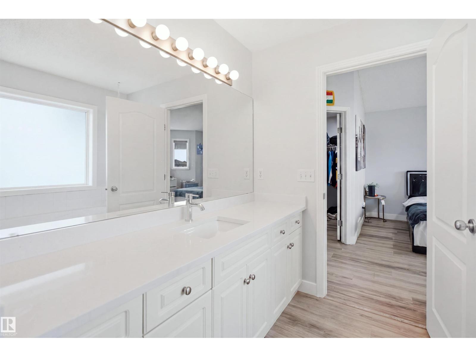 714 87 Street Sw Property Photo 12