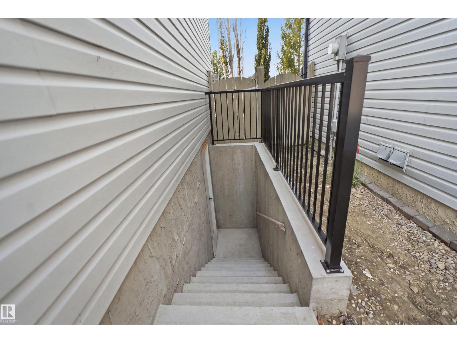 714 87 Street Sw Property Photo 36