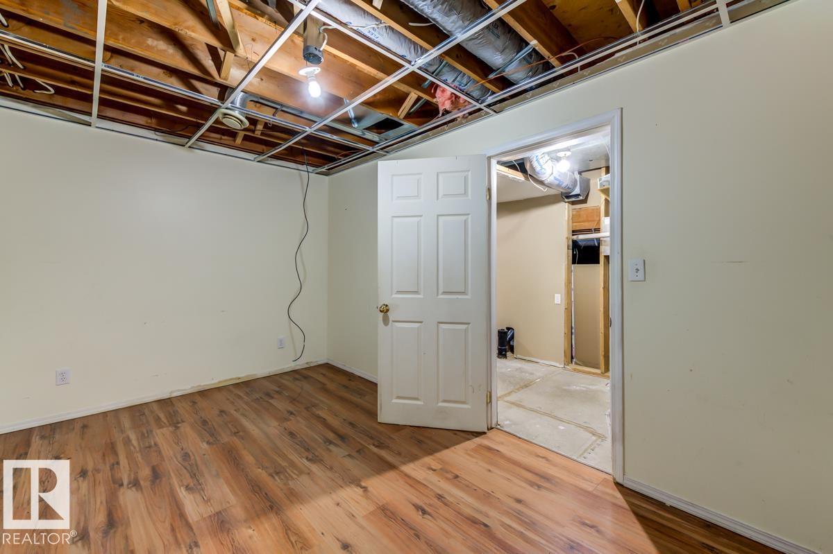 3908 28 Av Nw Property Photo 45