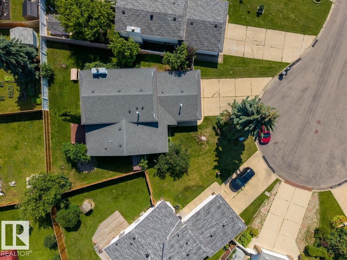 3908 28 Av Nw Property Photo 55
