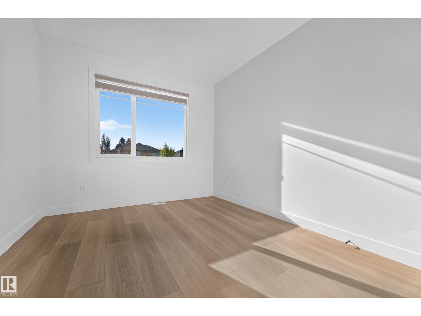 11010 174a Av Nw Property Photo 44