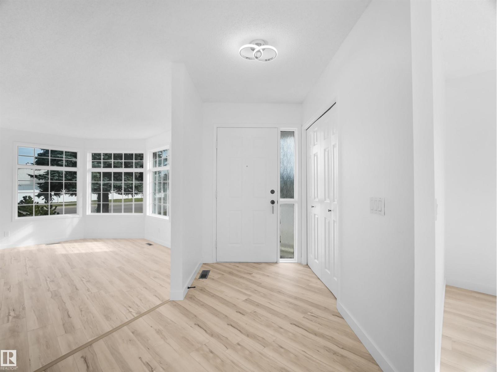 4103 28 Av Nw Property Photo 7