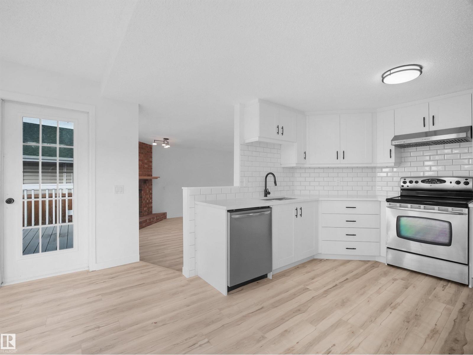 4103 28 Av Nw Property Photo 14
