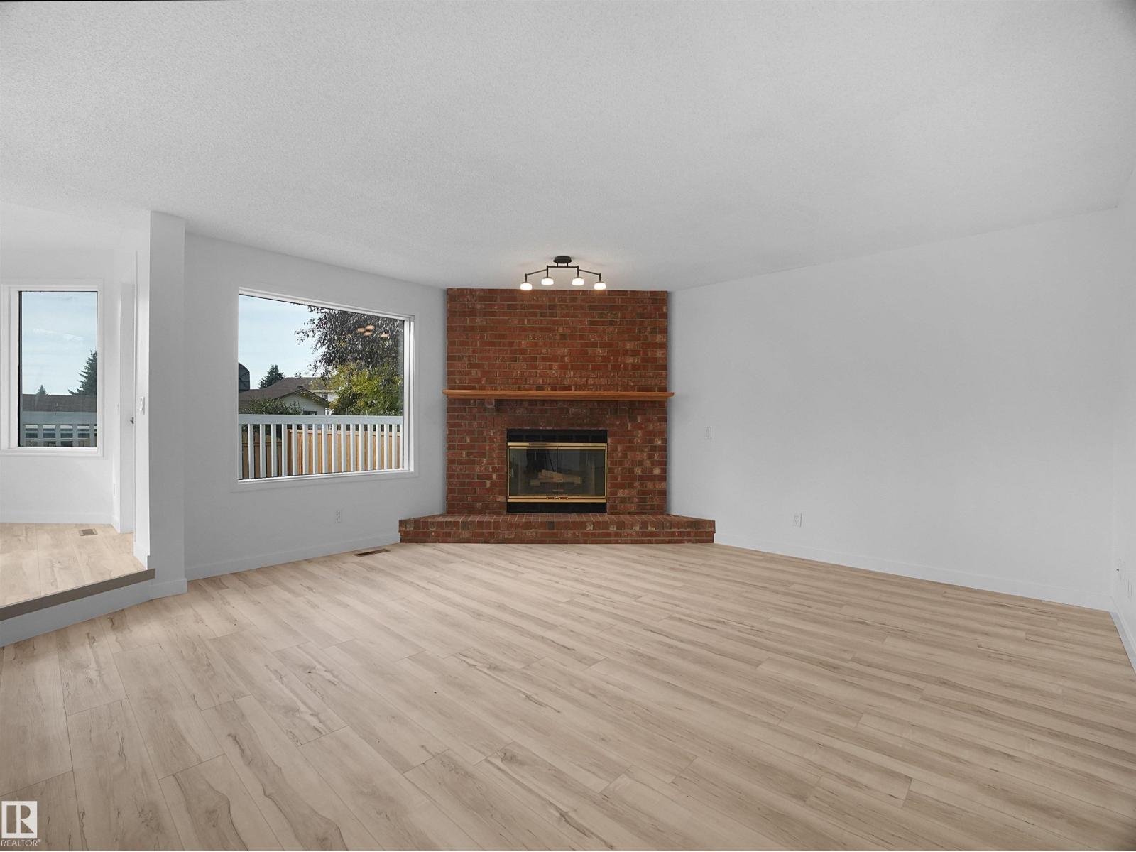 4103 28 Av Nw Property Photo 17